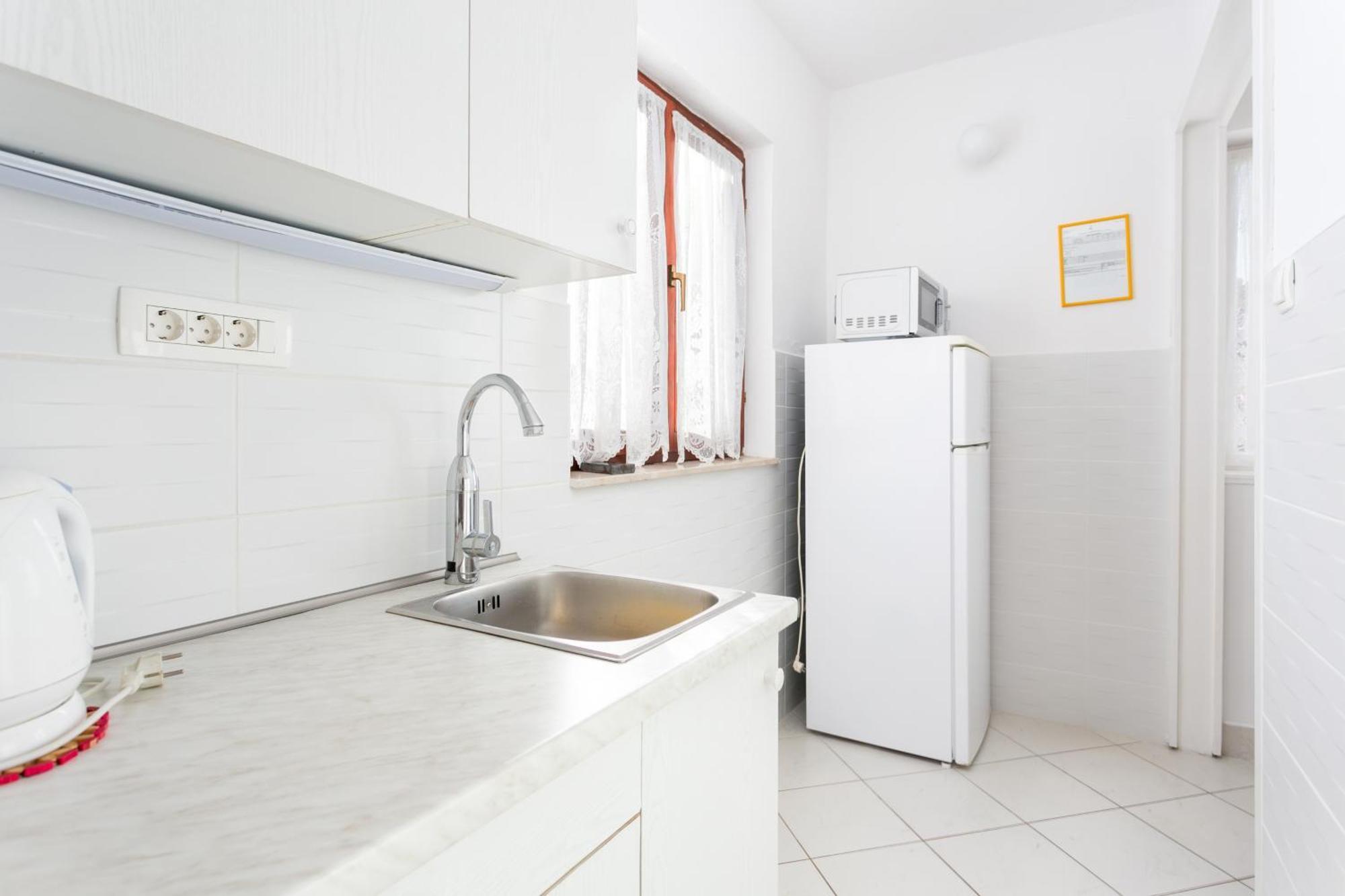 Apartments By The Sea Seget Vranjica, Trogir - 1038 Ruang foto